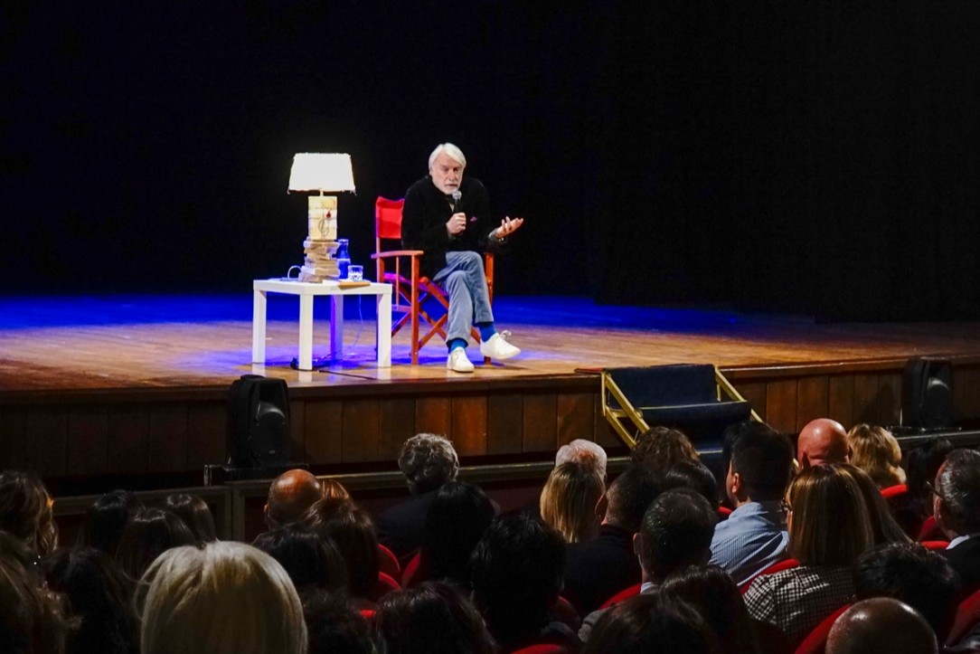 Paolo Crepet con “Mordere il cielo” a Cosenza