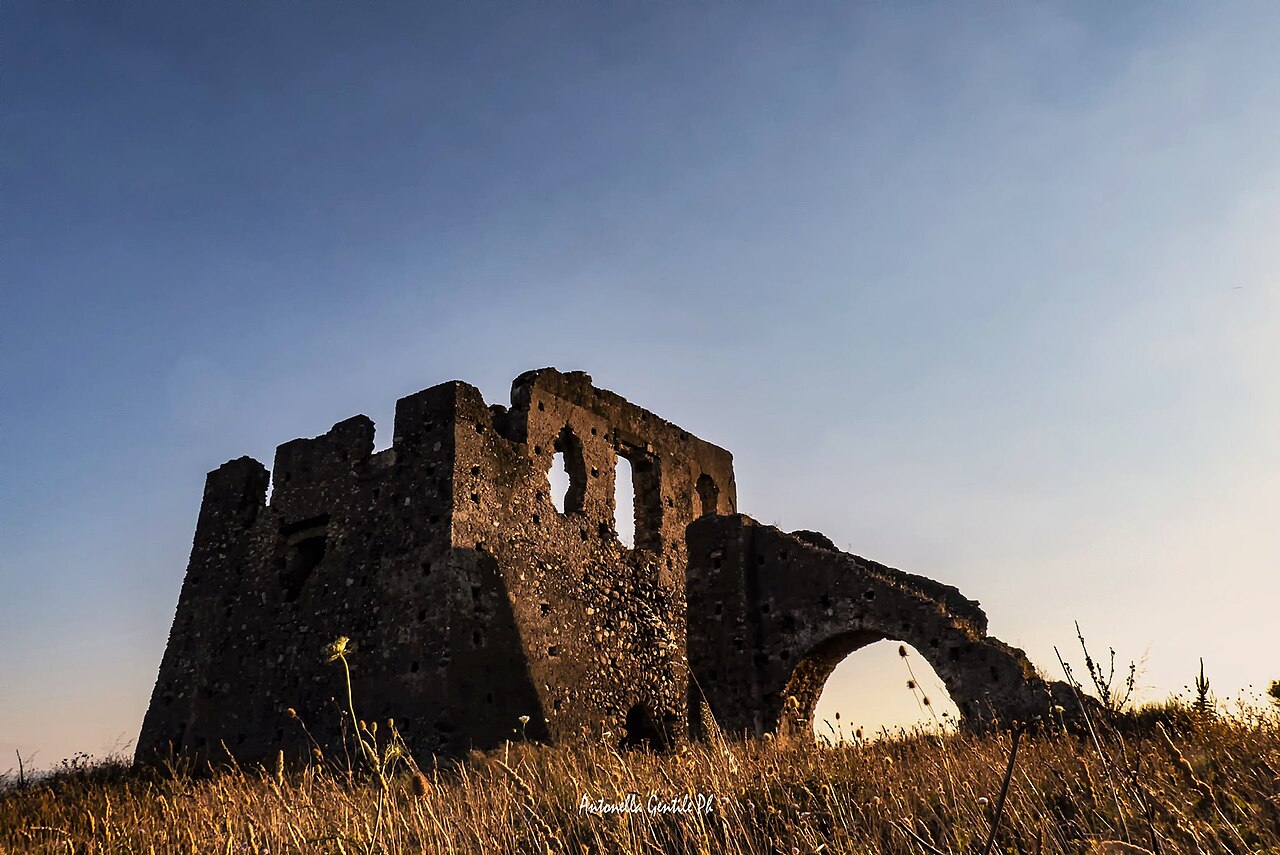 Torre Cavallara